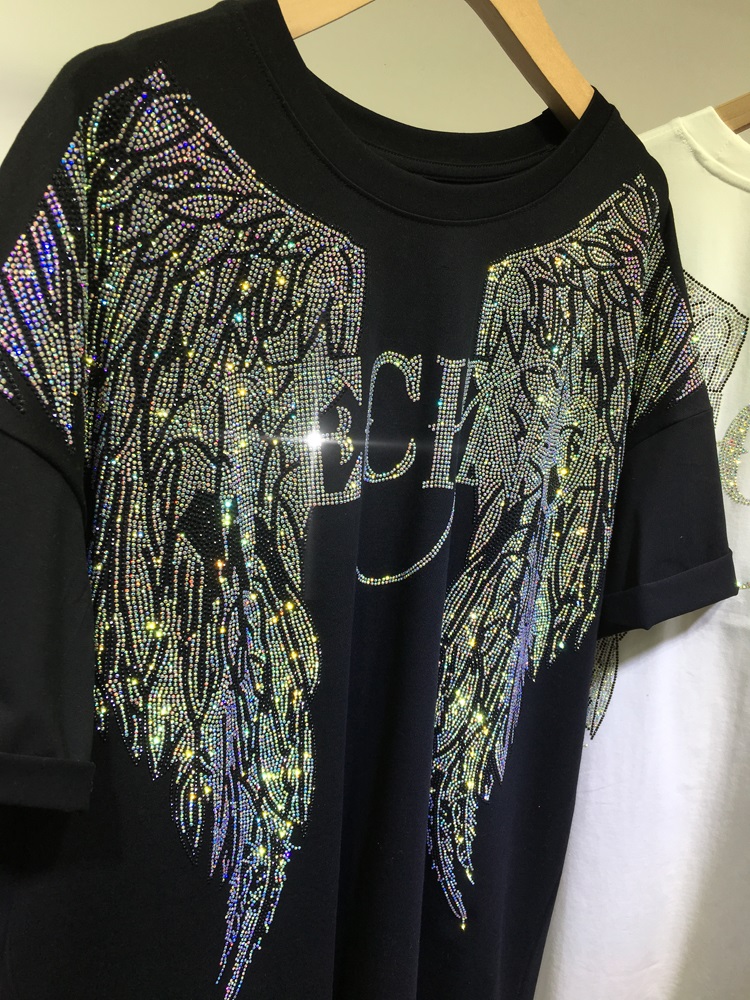 L-4XL Oversize Rhinestone Ange - Streetwear Brand Shirts recension och pris