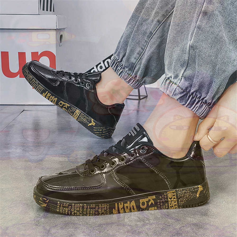Round Foot Size 45 Sneakers Wh - Streetwear Brand Vietnam recension och pris
